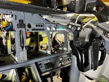 Load image into Gallery viewer, Boeing 737 NG Cockpit Cut
